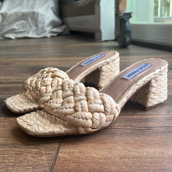 Steve Madden raffia slide heals - Picture 2 of 4